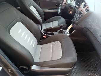 Kia ceed kombi 2013 - na díly nebo k opravě - 13