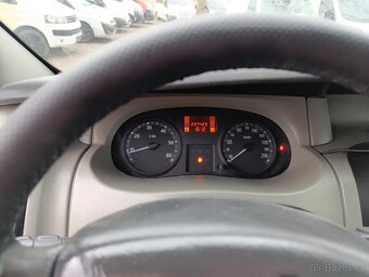 Renault Trafic Vivaro 2.0 DCi L2H2 tažné klima - 13