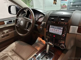 Volkswagen Touareg 3,0 TDI BI-XEN KŮŽE TAŽNÉ BEZ KOROZE - 13