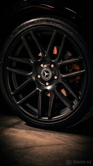 Mercedes-Benz E350d 4MATIC | 63S Paket | ALL BLACK EDITION - 13