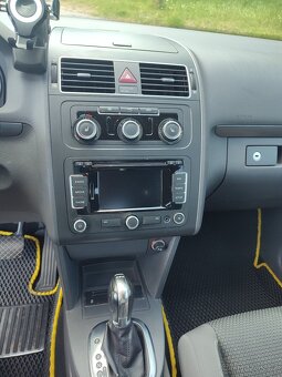 Volkswagen Touran Comfortline, 2.0 TDI r.v. 2012 - 13