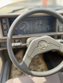 Nová Škoda Favorit 136L 1990, Najeto: 730 km - 13
