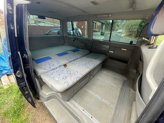 VOLKSWAGEN MULTIVAN T4 - 13