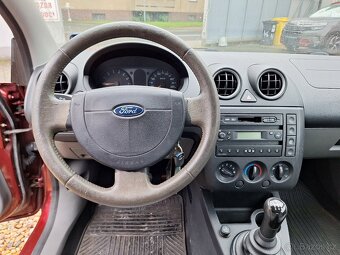 Ford Fiesta 1.3i 44KW - 13