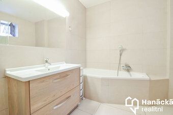 Zrekonstruovaný dům v centru Olomouce, ul. Šemberova - 13