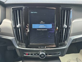 VOLVO V90 2,0 140kW D4 AWD Drive-E MOMENTUM Auto LED KŮŽE - 13