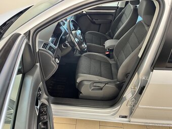 Volkswagen Touran II 1,6 TDI - 77kw. PĚKNÝ STAV - PO SERVISU - 13