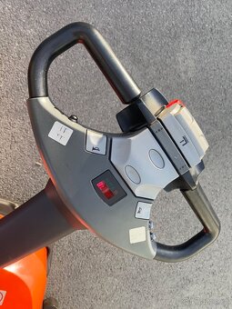 JAWA  Parez/  550 - S22 , 555, - 13