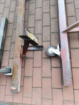 Naklápěcí kolébka - zvedák pro renovaci veterána. - 13