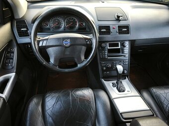 Prodám Volvo XC90 AWD 2.9T 200kW - 7 míst - 13