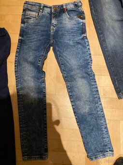 Balík věcí kluk 122,128 - 13