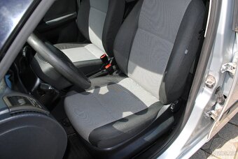 Škoda Fabia 2 kombi 1.4 63kW - klimatizace - ESP - 13