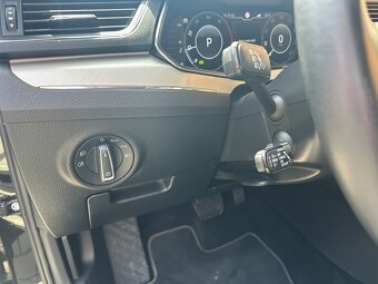 Škoda Superb 2.0 TDI 147kW L&K Combi DSG serviska - 13