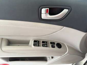 Hyundai Sonata, 2.4 119 kW Webasto - 13