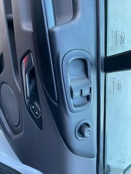 Ford Transit Custom, 2,0 TDCi L2H2, tažné, DPH - 13