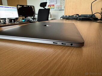 Apple Macbook Pro 13'' 2017 i5, 16GB, 256 SSD - 13