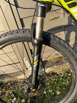 Prodám elektrokolo Specialized - 13