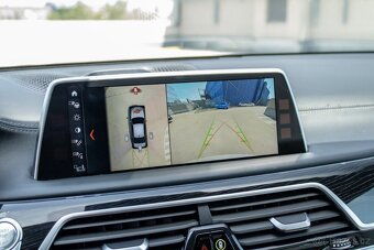 BMW 750i/ Laserové svetlá/ Bowers & Wilkins/ Soft Close - 13