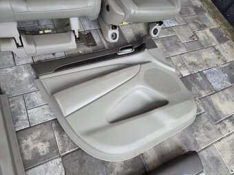 kompletní interiér Jeep Grand cherokee - 13