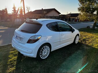 Peugeot 207 RC - 13