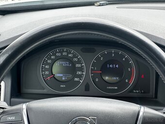Volvo V70 2.4d 129Kw - 13