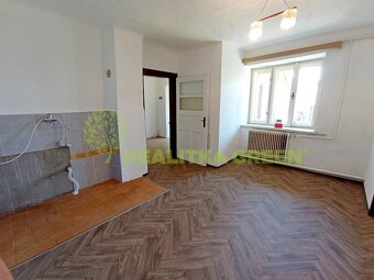 Pronájem rodinného domu 4+1 v obci Hlavatce, okr. Tábor, PP  - 13