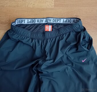 Nike dámské sportovní kalhoty vel. L/XL Rezervace - 13