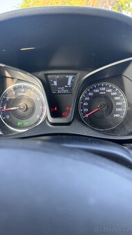 Hyundai ix20 - 13