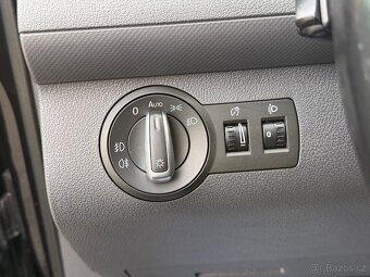 VOLKSWAGEN CADDY MAXI 2,0 TDI-103 KW, 7 MÍST, PARK. SENZORY - 13