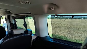 Ford Tourneo Custom 2.2 TDCi Titanium LONG 8MÍST 2XŠOUPAČKY - 13