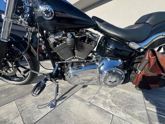 Harley-Davidson Breakout - 13