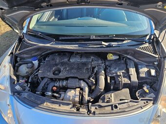Peugeot 207 CC - 13