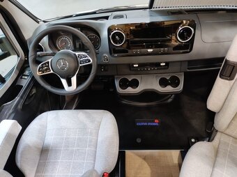 Contura 766 EF Mercedes - 13