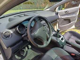 Prodám Peugeot 5008 1,6HDI 82 kw - 13