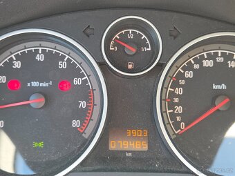 Opel Zafira 1.8 16v 7MÍST rok 2010 TOP KM na splátky VŠEM - 13