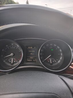 Škoda Superb Kombi 3.6FSI 4X4 191kw Koupeno v ČR - 13