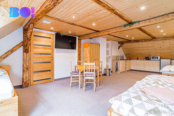Prodej rodinného domu 204 m², s pozemkem 849 m², Velké Losin - 13