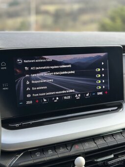 Škoda Octavia Combi Style Plus 2.0 TDI 110 kW DSG Matrix - 13