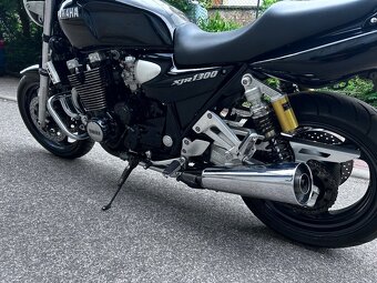 Yamaha XJR 1300 - 13