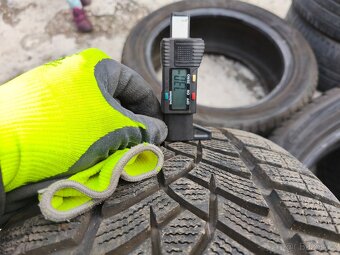 18" zimní alu Ford / Volvo + Goodyear 235/50R18 8mm - 13