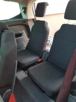Peugeot 5008 - 13