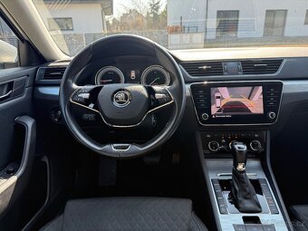 Škoda Superb 3 COMBI 2.0tdi MATRIX/KAMERA/TAŽNÉ/1.MAJ - 13