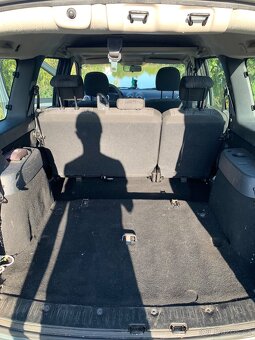 Dacia Logan vestavba na míru MCV 1.6 16V 2010 - 13