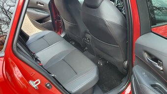 Toyota Corolla 1.8 HEV 140k TS GR Sport nová - 13