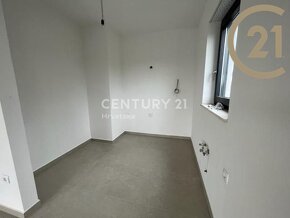 Prodej bytu 4+kk (95 m2) s balkonem a privátní střešní teras - 13