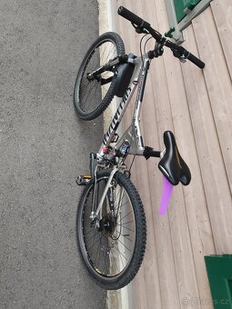 Horské kolo Specialized Stumpjumper M4 stříbrná - 13