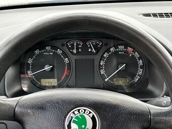 Škoda Octavia 1 1.6 74Kw / Benzín / - 13