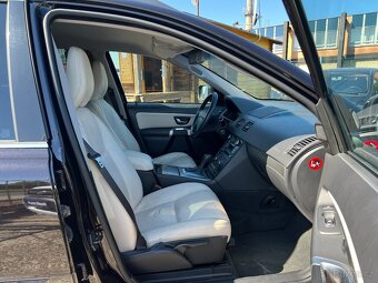 Volvo XC90, 2.4 D5 136kW 4X4, 7 MÍST - 13
