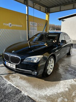 BMW 740d F01 - 13