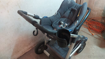 Dětská sedačka Maxi-Cosi CabrioFix se základnou Familyfix - 13